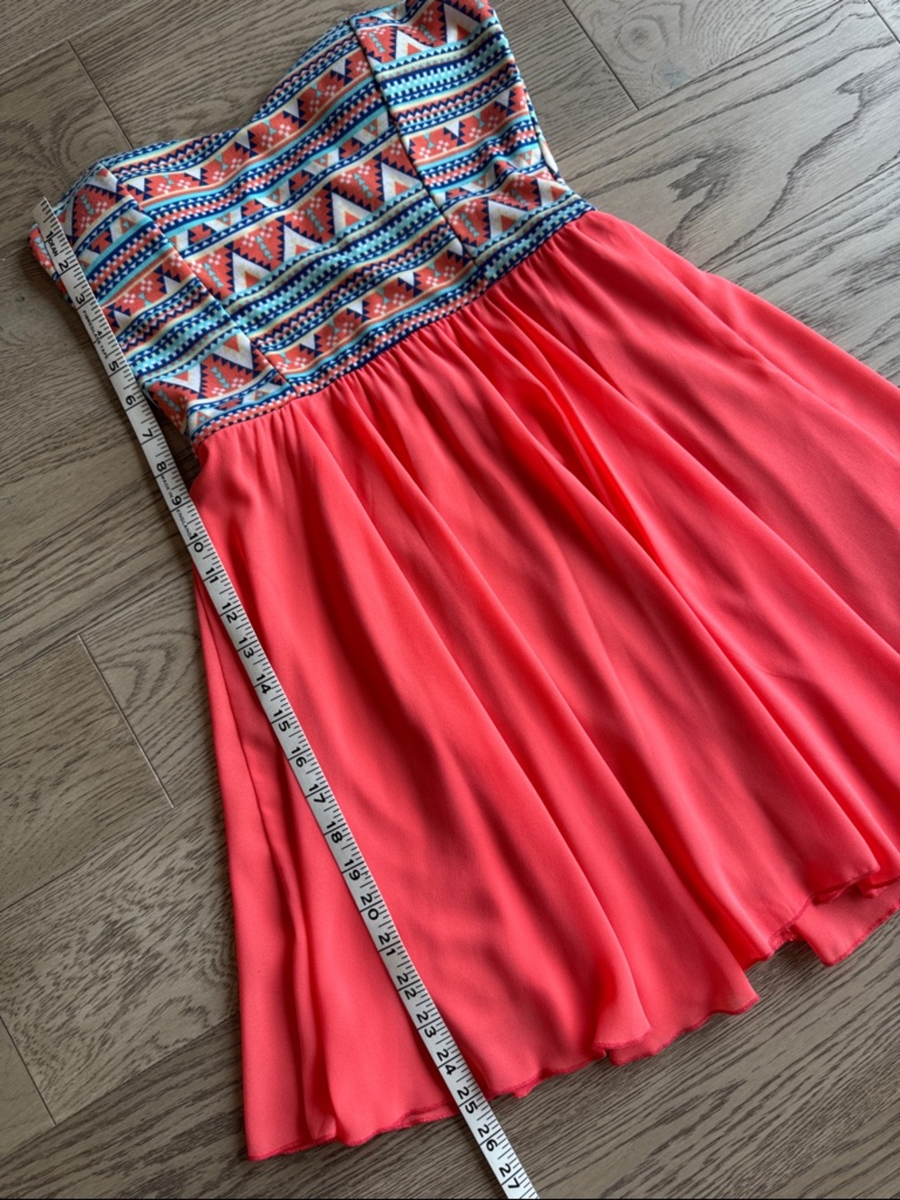 Style Rack Coral Strapless Dress with Aztec Print Bodice - Medium - Picture 3 of 8